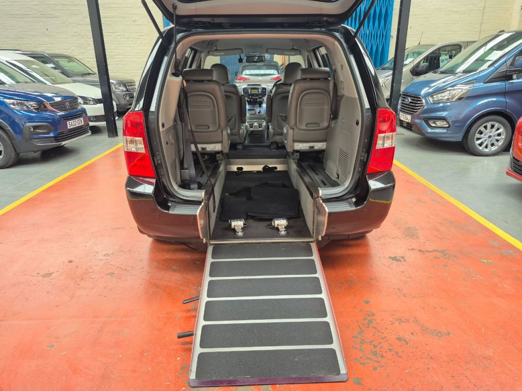 Used Kia Sedona 2011 for sale - 76056579: Photo 24