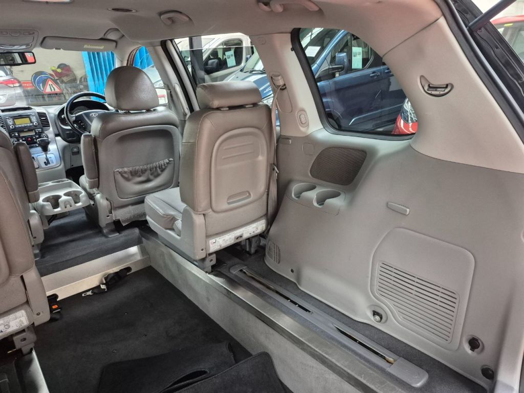 Used Kia Sedona 2011 for sale - 76056579: Photo 25