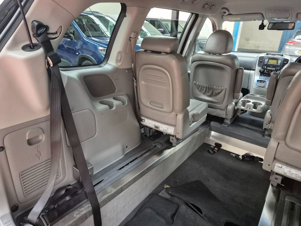 Used Kia Sedona 2011 for sale - 76056579: Photo 26