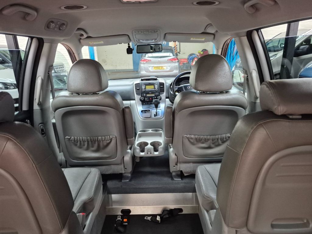 Used Kia Sedona 2011 for sale - 76056579: Photo 27