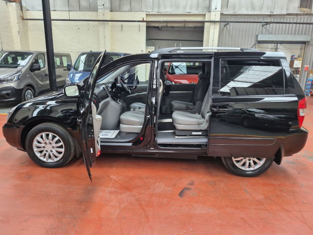 Used Kia Sedona 2011 for sale - 76056579: Photo 8