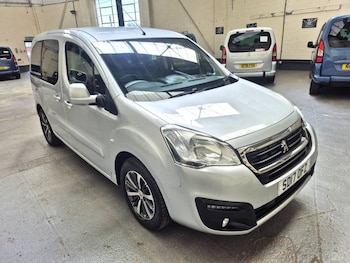 Used Peugeot Partner Tepee 2017 for sale - 78995809: Photo