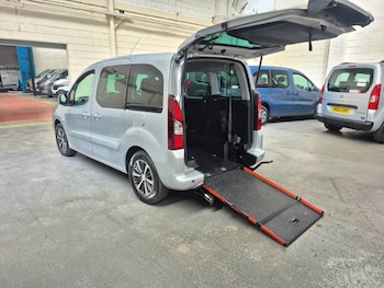 Used Peugeot Partner Tepee 2017 for sale - 78995809: Photo