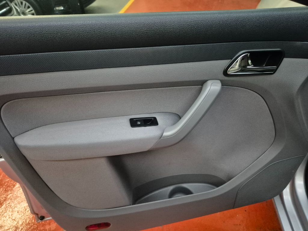 Used Volkswagen Caddy Life 2009 for sale - 77187680: Photo 8