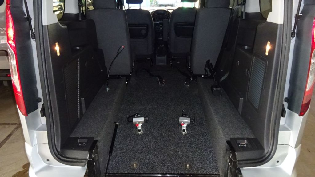 Used Ford Grand Tourneo Connect 2018 for sale - 77901393: Photo 12