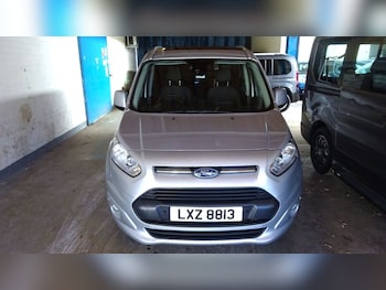 Used Ford Grand Tourneo Connect 2018 for sale - 77901393: Photo