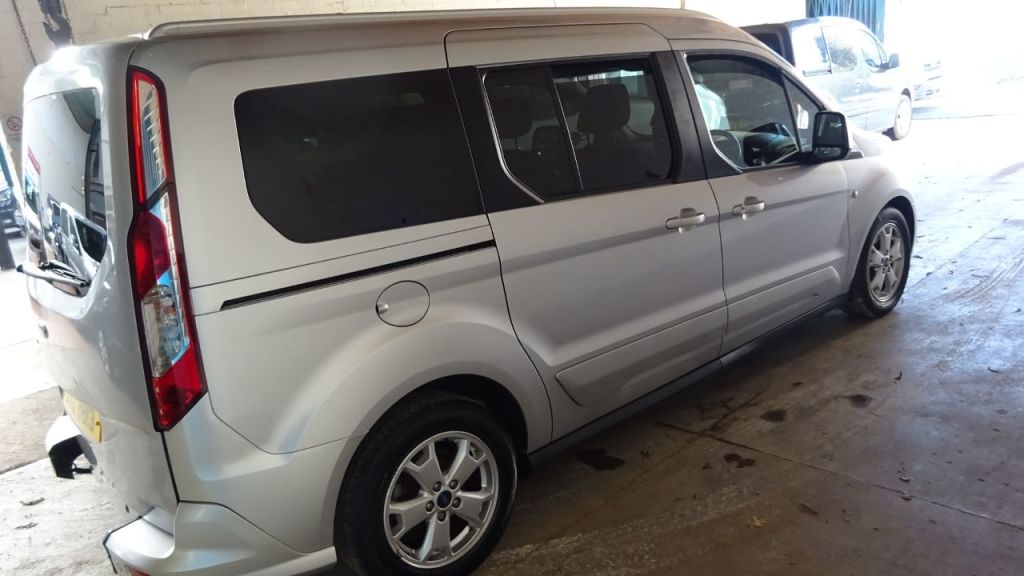 Used Ford Grand Tourneo Connect 2018 for sale - 77901393: Photo 7