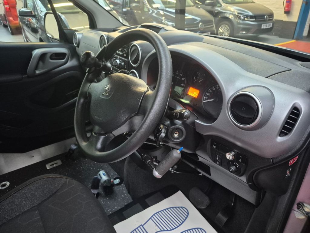 Used Peugeot Partner 2018 for sale - 77287296: Photo 16