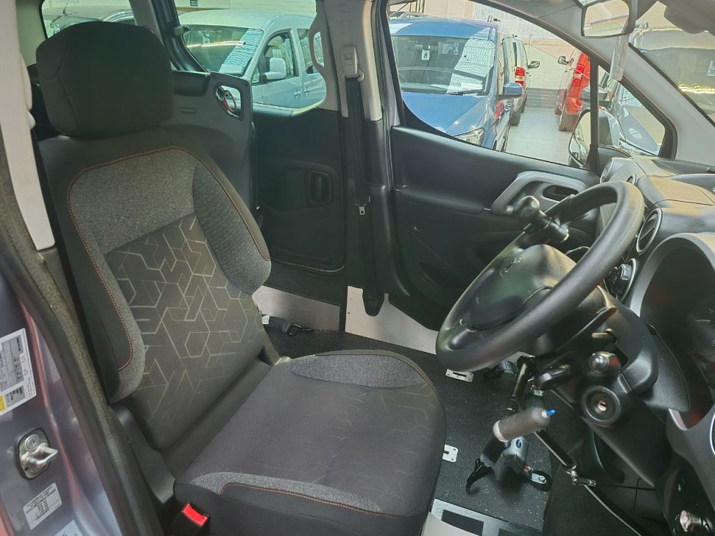 Used Peugeot Partner 2018 for sale - 77287296: Photo 17