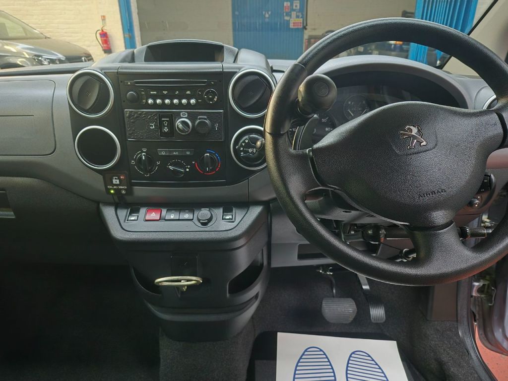 Used Peugeot Partner 2018 for sale - 77287296: Photo 19