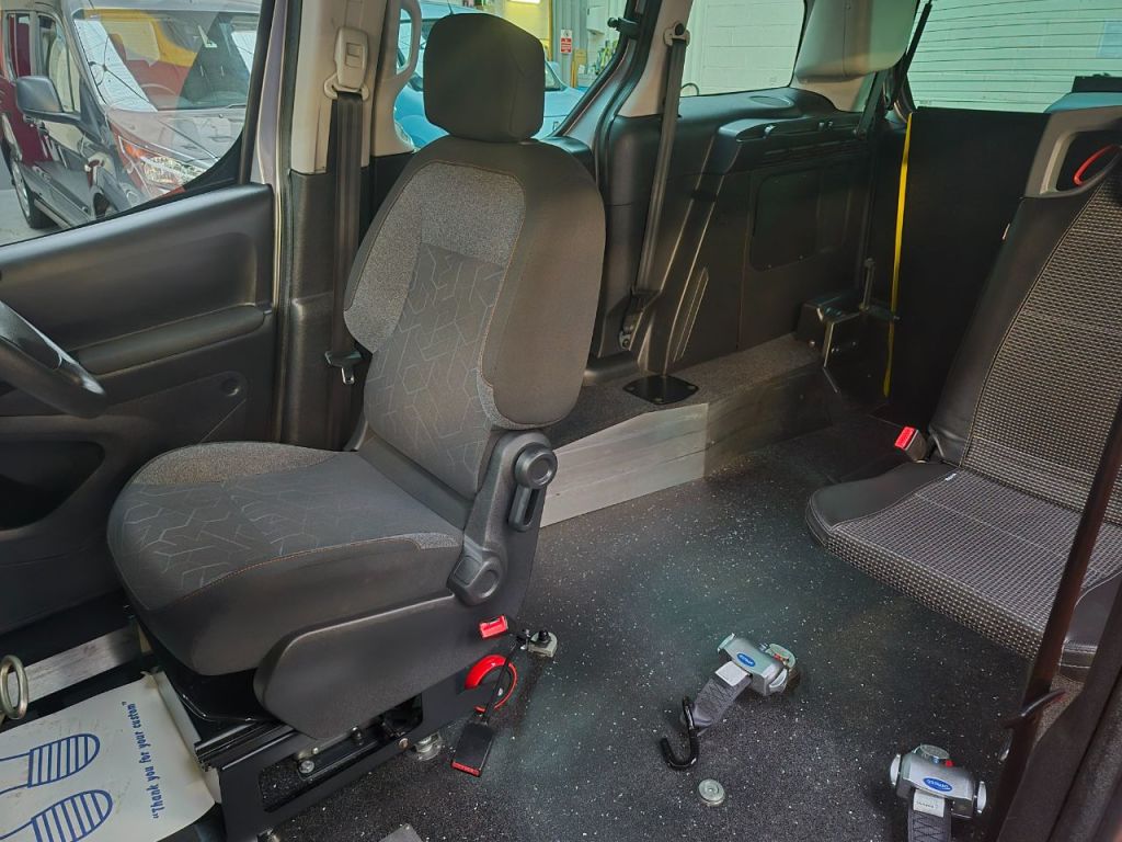 Used Peugeot Partner 2018 for sale - 77287296: Photo 9