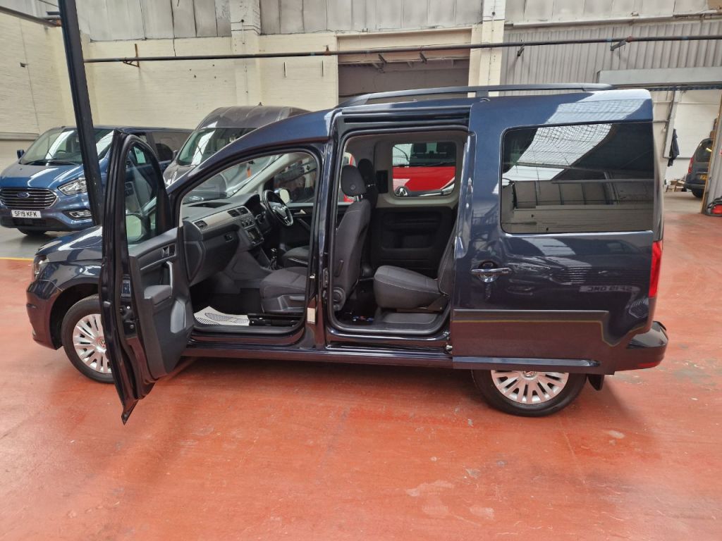 Used Volkswagen Caddy Maxi Life 2019 for sale - 76895936: Photo 11