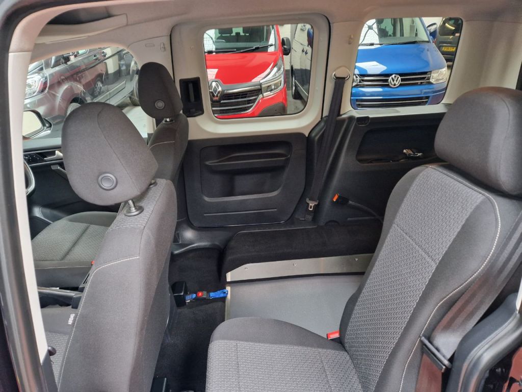 Used Volkswagen Caddy Maxi Life 2019 for sale - 76895936: Photo 12