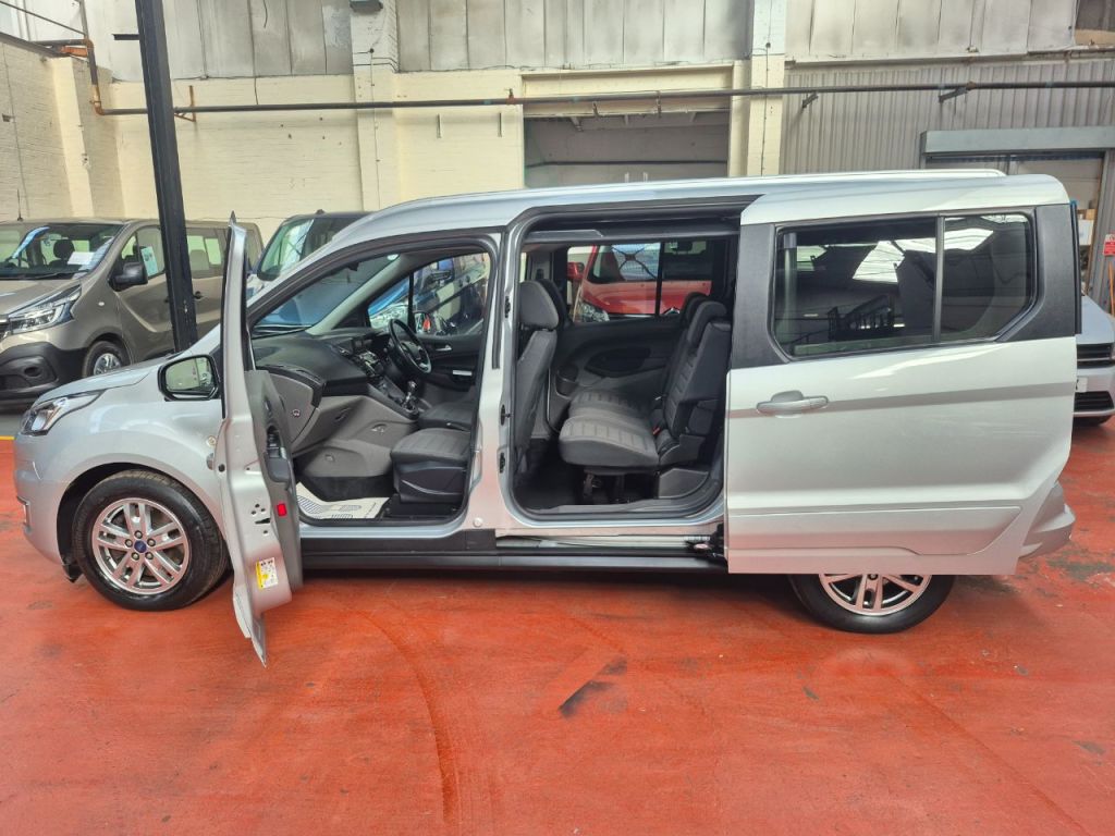 Used Ford Grand Tourneo Connect 2020 for sale - 76184878: Photo 11