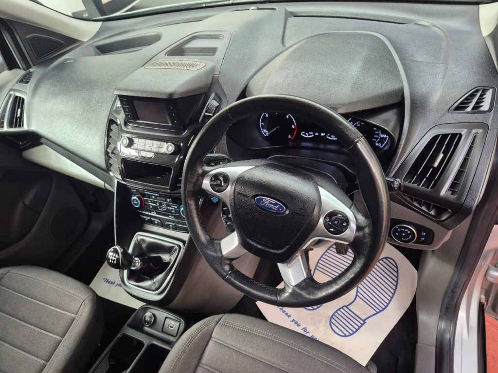Used Ford Grand Tourneo Connect 2020 for sale - 76184878: Photo 18