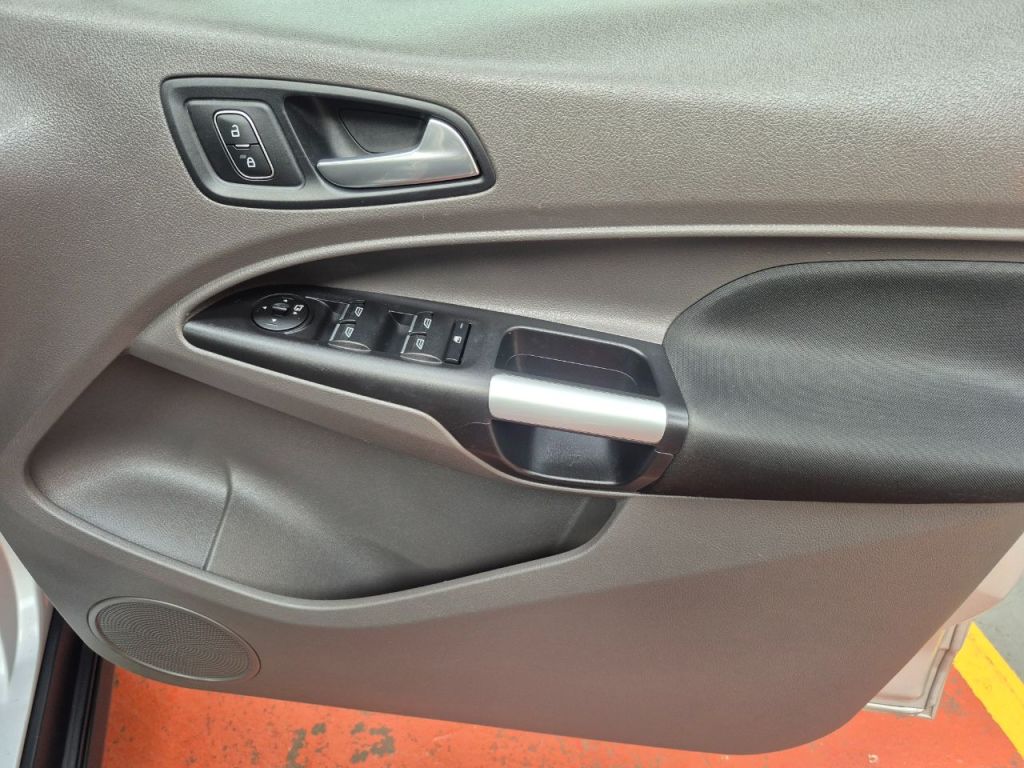Used Ford Grand Tourneo Connect 2020 for sale - 76184878: Photo 19