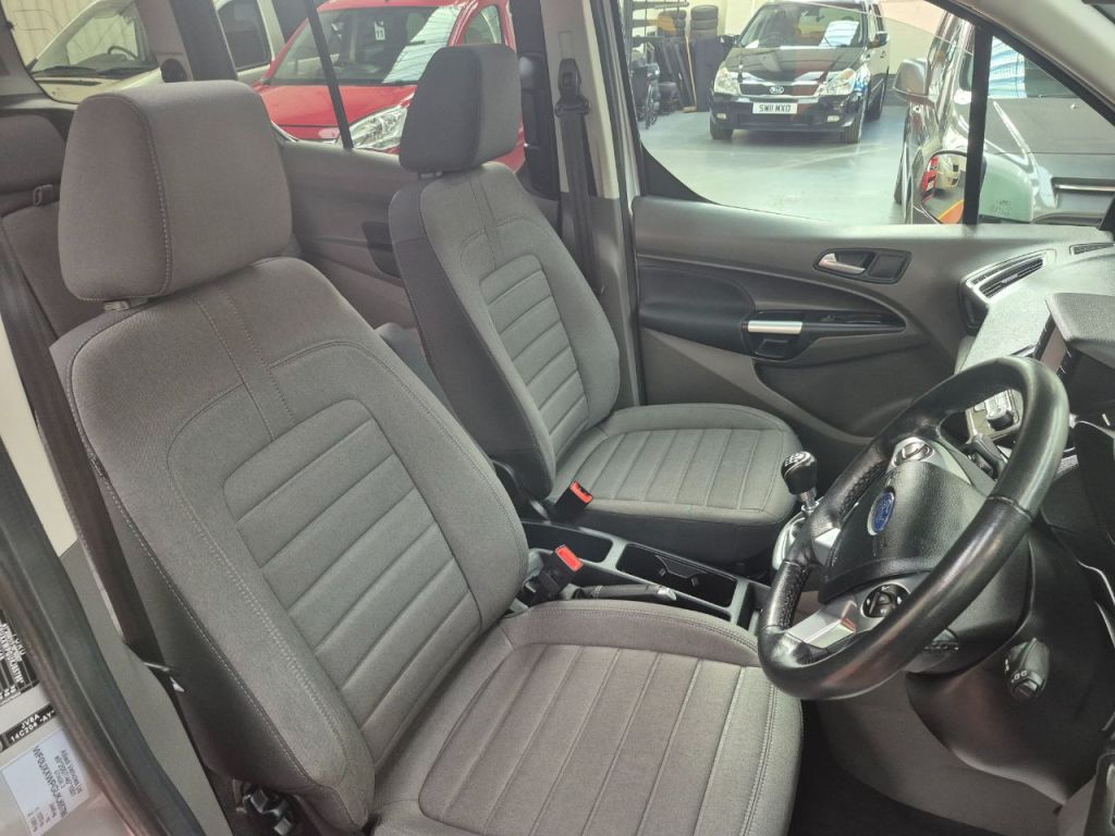 Used Ford Grand Tourneo Connect 2020 for sale - 76184878: Photo 20