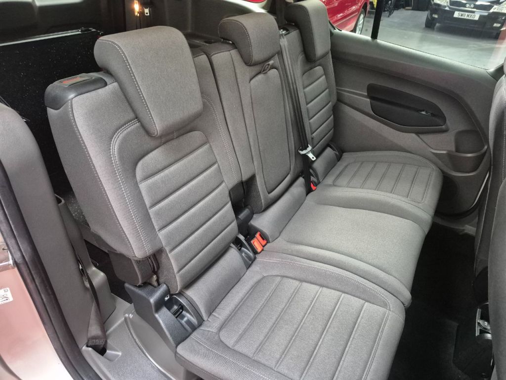 Used Ford Grand Tourneo Connect 2020 for sale - 76184878: Photo 21