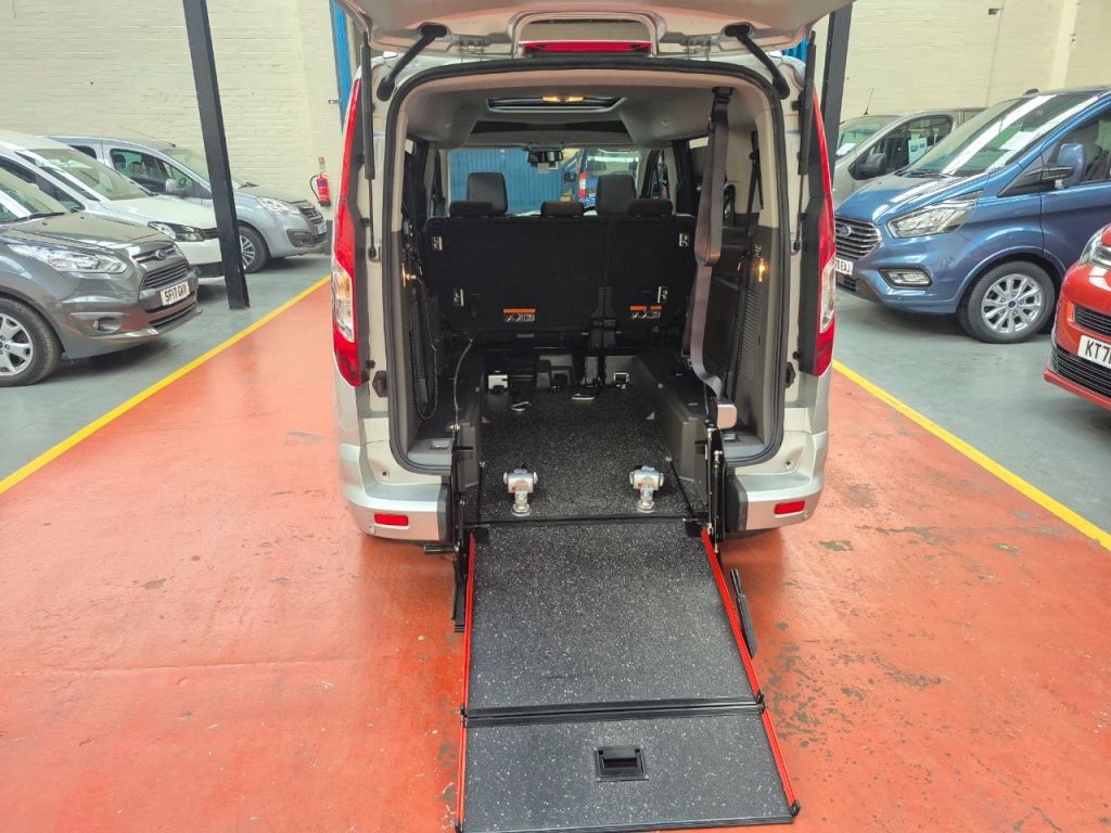 Used Ford Grand Tourneo Connect 2020 for sale - 76184878: Photo 5