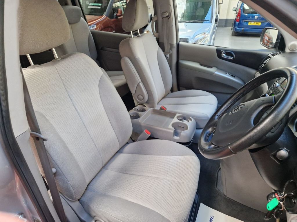 Used Kia Sedona 2011 for sale - 76653803: Photo 11