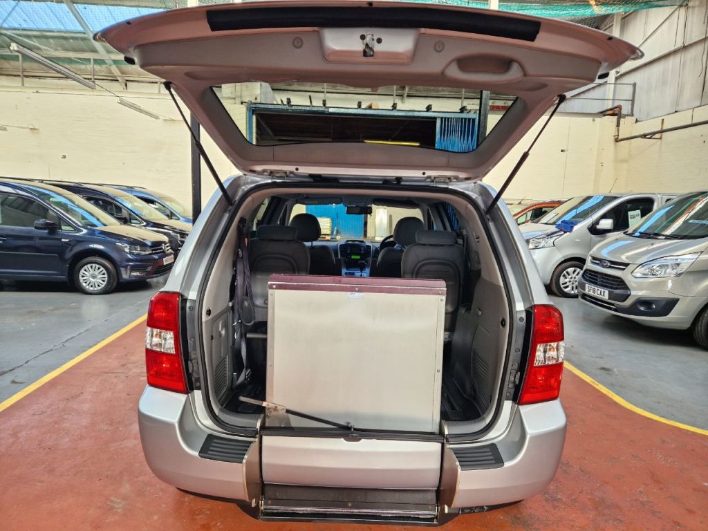 Used Kia Sedona 2011 for sale - 76653803: Photo 21