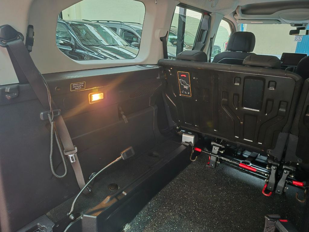 Used Peugeot Rifter 2020 for sale - 76798587: Photo 27