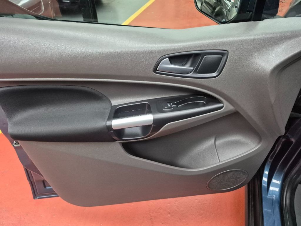 Used Ford Grand Tourneo Connect 2020 for sale - 76303216: Photo 12