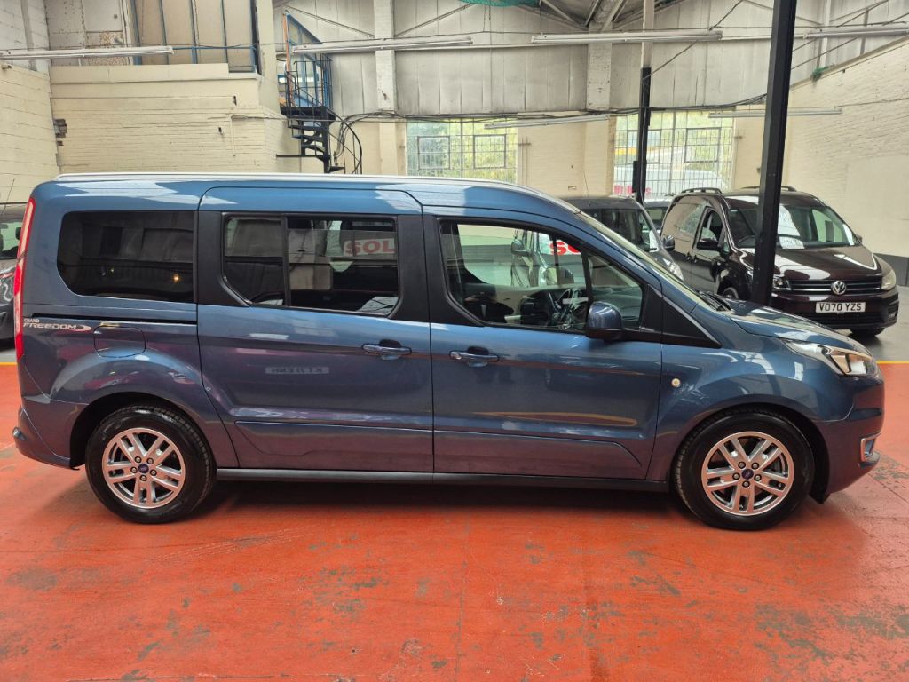 Used Ford Grand Tourneo Connect 2020 for sale - 76303216: Photo 13
