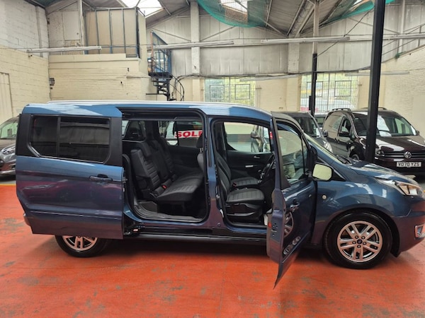 Used Ford Grand Tourneo Connect 2020 for sale - 76303216: Photo 13