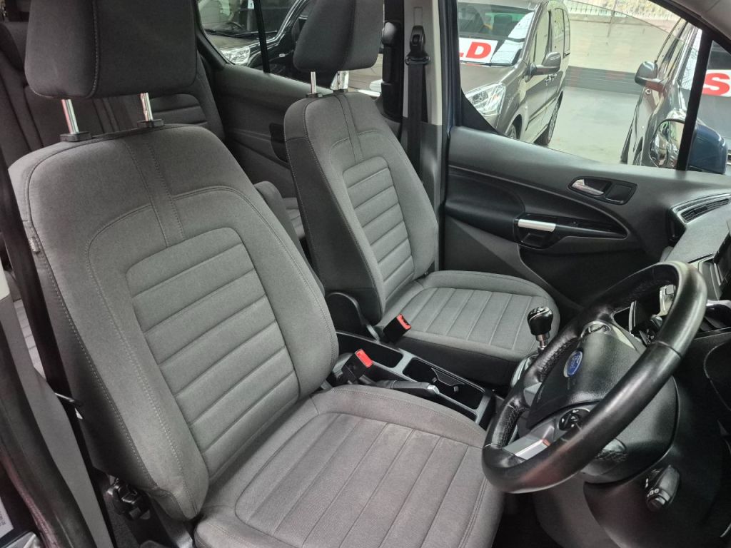 Used Ford Grand Tourneo Connect 2020 for sale - 76303216: Photo 16