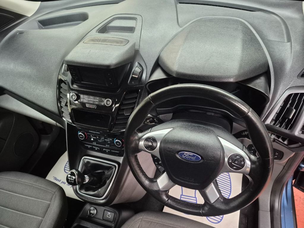 Used Ford Grand Tourneo Connect 2020 for sale - 76303216: Photo 17