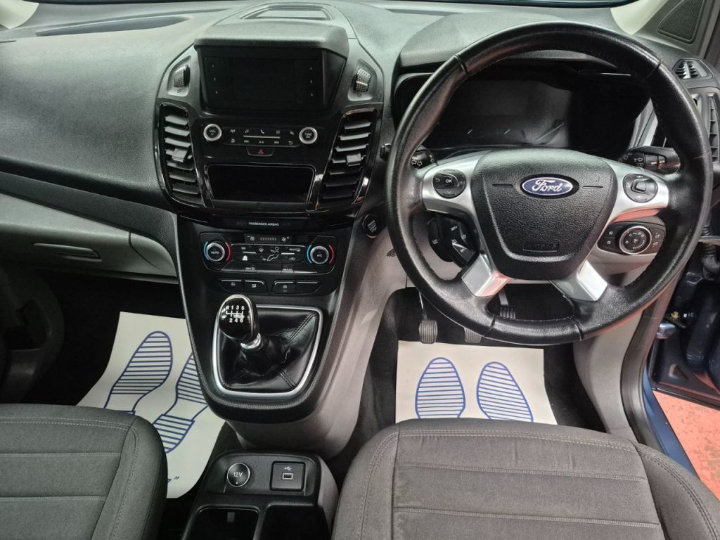 Used Ford Grand Tourneo Connect 2020 for sale - 76303216: Photo 19