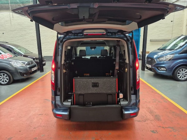Used Ford Grand Tourneo Connect 2020 for sale - 76303216: Photo 22
