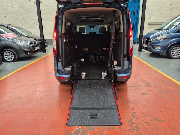 Used Ford Grand Tourneo Connect 2020 for sale - 76303216: Photo 23