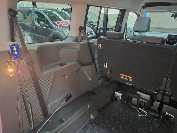 Used Ford Grand Tourneo Connect 2020 for sale - 76303216: Photo 25