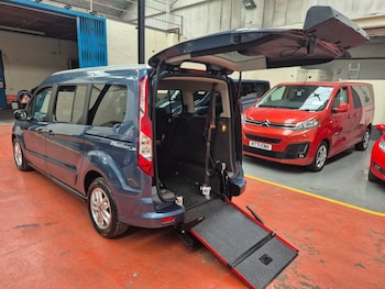 Used Ford Grand Tourneo Connect 2020 for sale - 76303216: Photo