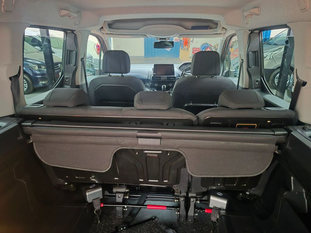 Vehicle 27