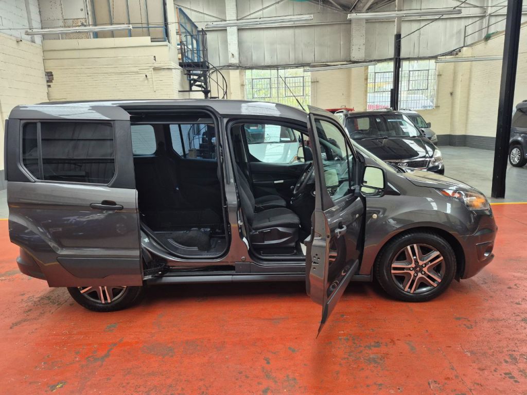 Used Ford Tourneo Connect 2017 for sale - 76535065: Photo 13