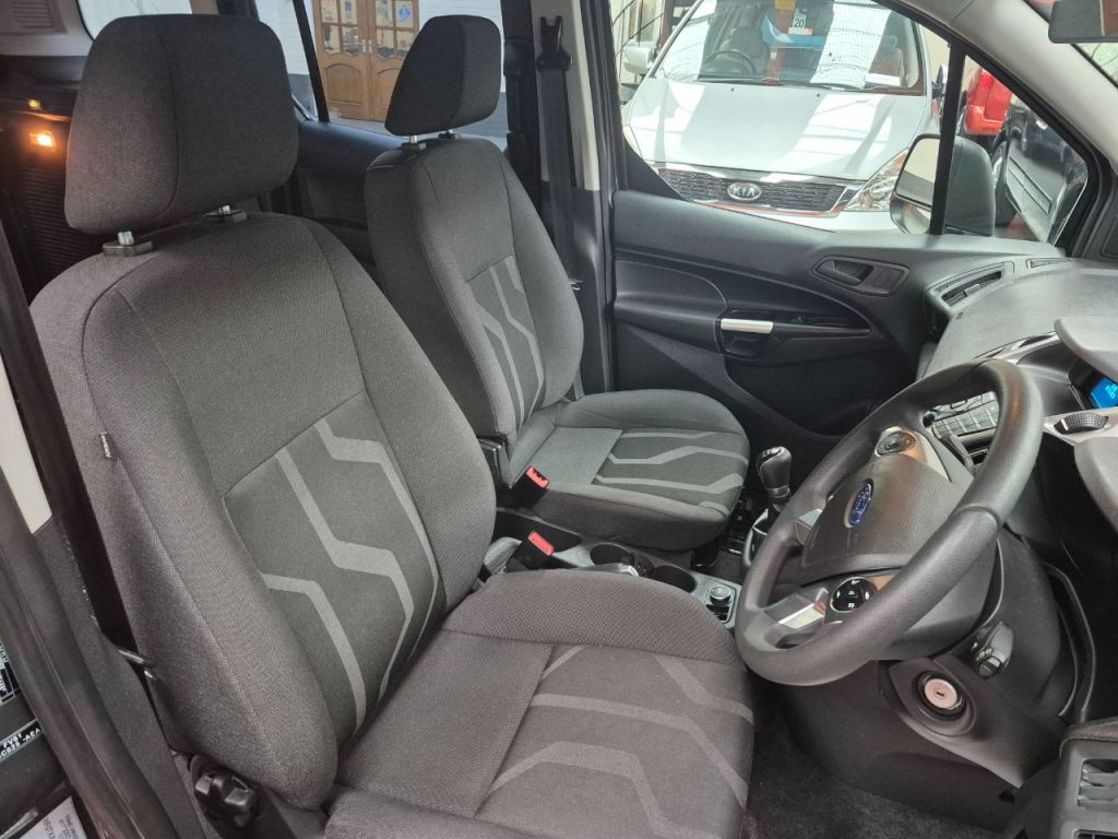 Used Ford Tourneo Connect 2017 for sale - 76535065: Photo 15