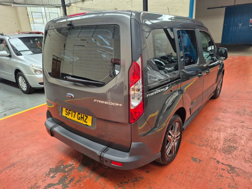 Used Ford Tourneo Connect 2017 for sale - 76535065: Photo 20