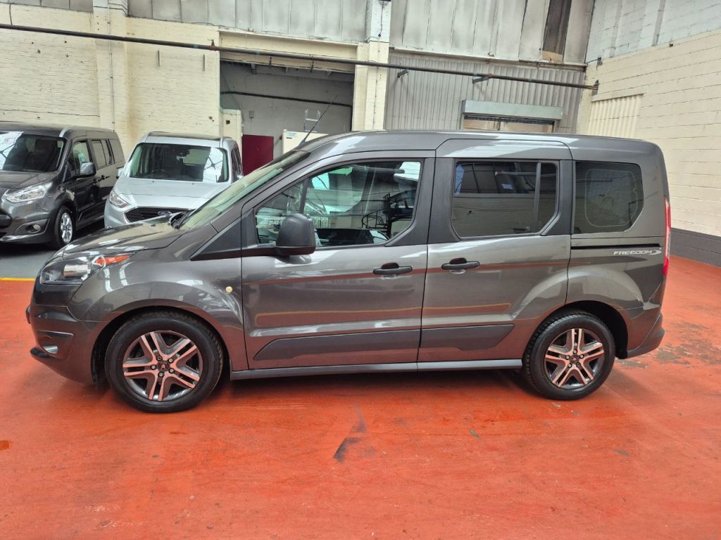 Used Ford Tourneo Connect 2017 for sale - 76535065: Photo 6