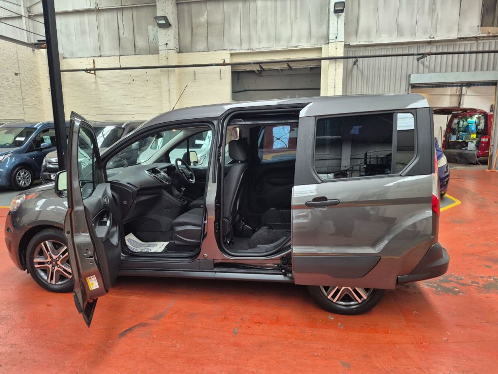 Used Ford Tourneo Connect 2017 for sale - 76535065: Photo 7