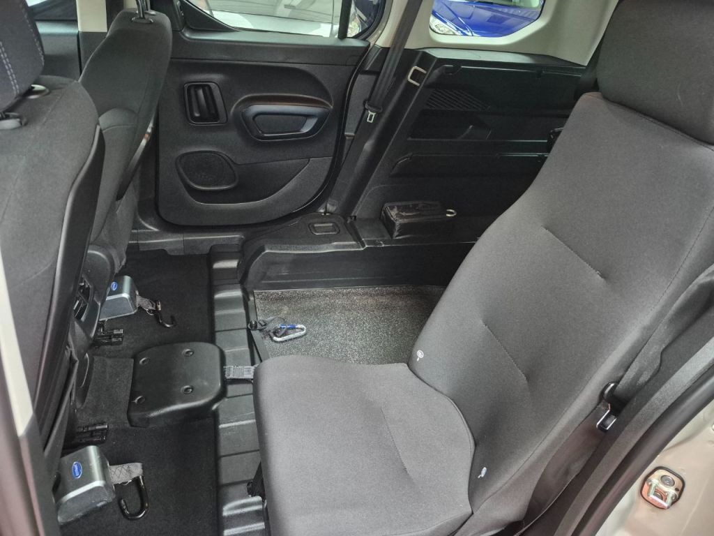 Used Peugeot Rifter 2021 for sale - 76546082: Photo 8