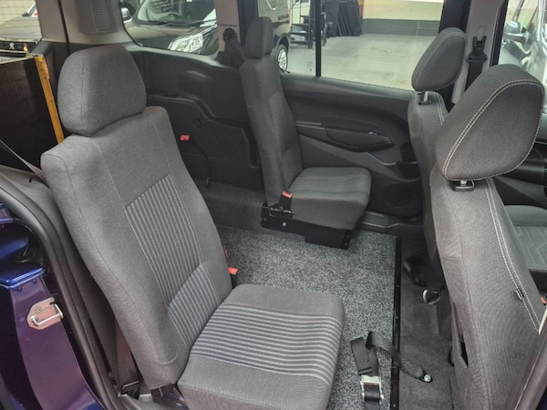 Used Ford Grand Tourneo Connect 2018 for sale - 76312258: Photo 14