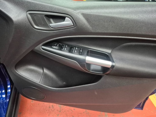 Used Ford Grand Tourneo Connect 2018 for sale - 76312258: Photo 17