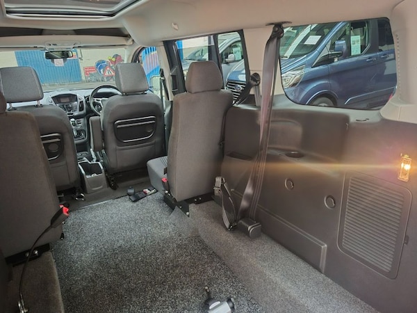 Used Ford Grand Tourneo Connect 2018 for sale - 76312258: Photo 24