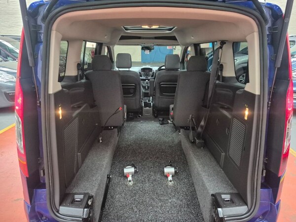 Used Ford Grand Tourneo Connect 2018 for sale - 76312258: Photo 5