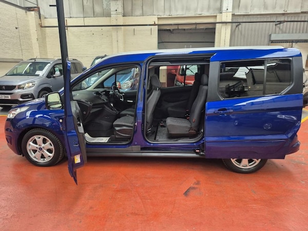 Used Ford Grand Tourneo Connect 2018 for sale - 76312258: Photo 7