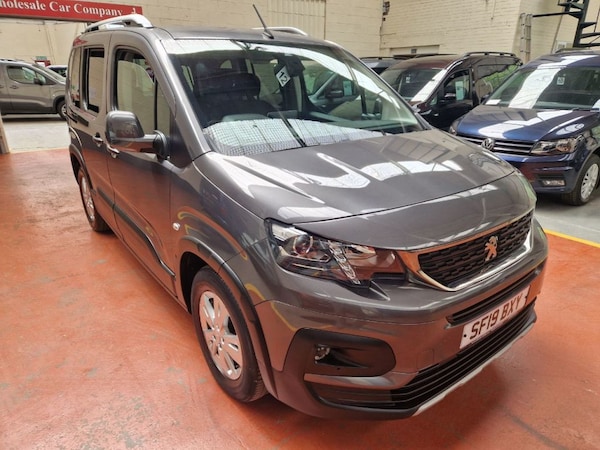 Used Peugeot Rifter 2019 for sale - 74930169: Photo 2