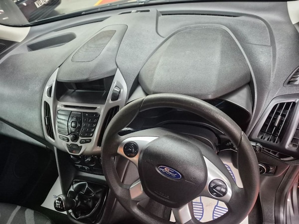 Used Ford Grand Tourneo Connect 2018 for sale - 76303240: Photo 16